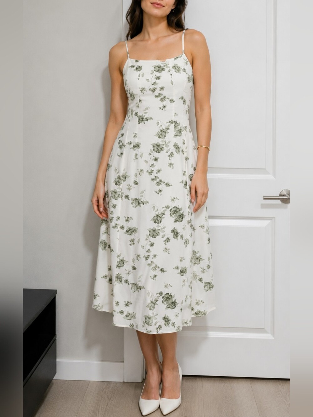 Dazy Floral Spaghetti-Strap Midi Dress